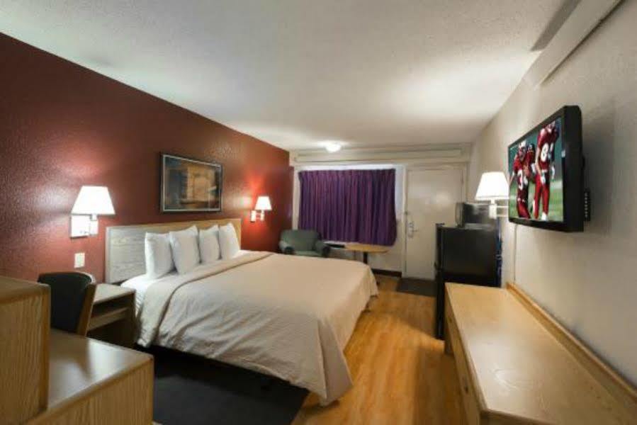Red Roof Inn Cortland megye Kültér fotó
